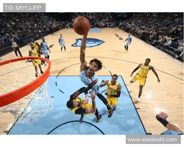 战术拆解：湖人为何能掌控比赛节奏？